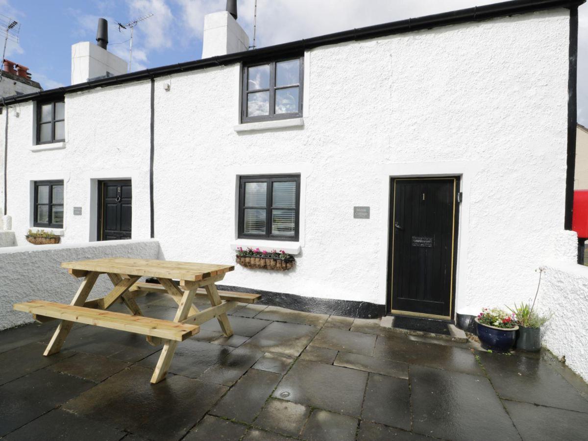 Menai Cottage Llanfairpwllgwyngyll Exterior photo